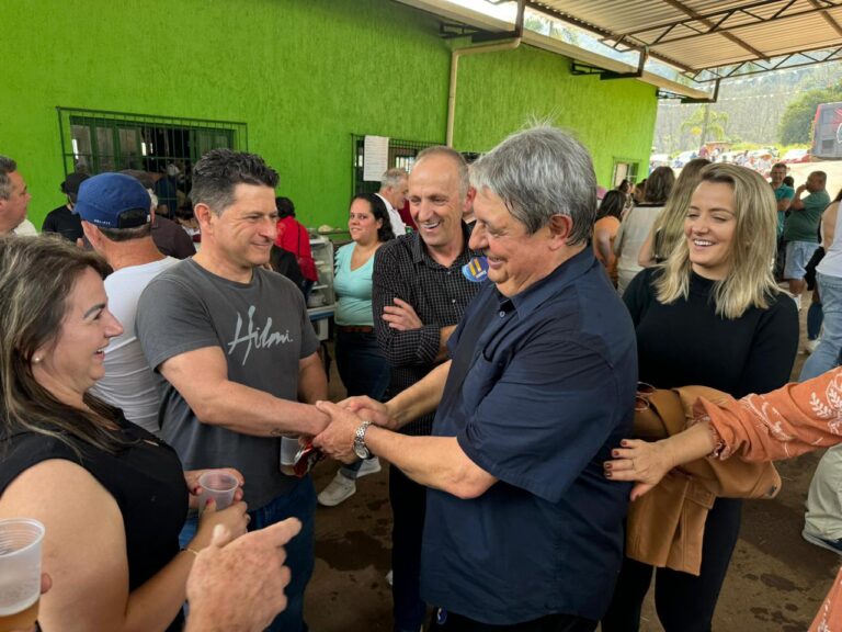 Coligação União por Gramado promove caminhada na Várzea Grande