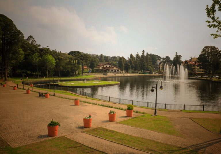 Projeto ‘Dia na Vila Joaquina’ ocorre com diversas atrações neste domingo