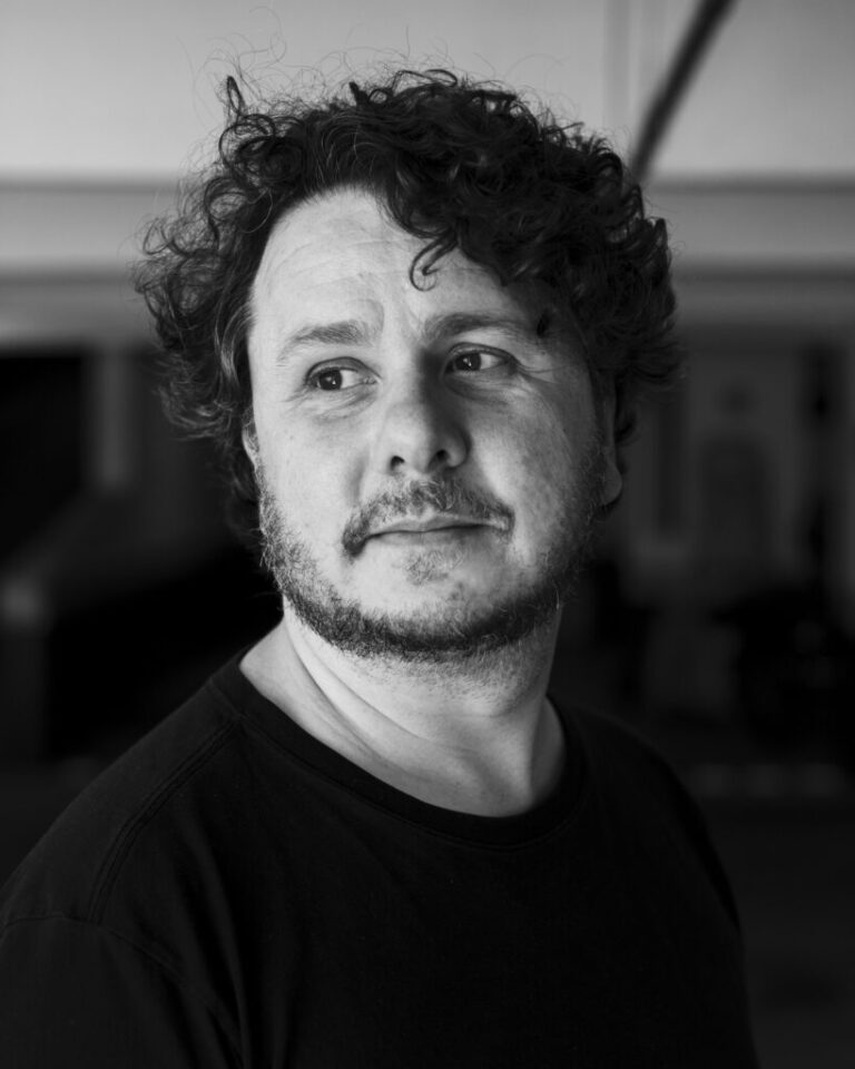 Clube do Livro de Canela participa da Feira de Gramado em debate com autor gaúcho