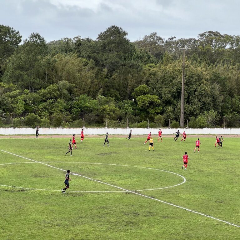 Na estreia do novo técnico, Gramadense empata e se mantém na liderança