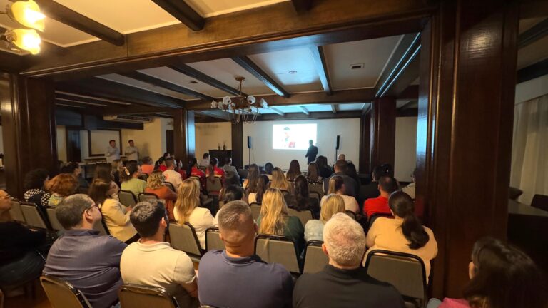Hospital Arcanjo São Miguel realiza capacitação sobre Acidente Vascular Cerebral