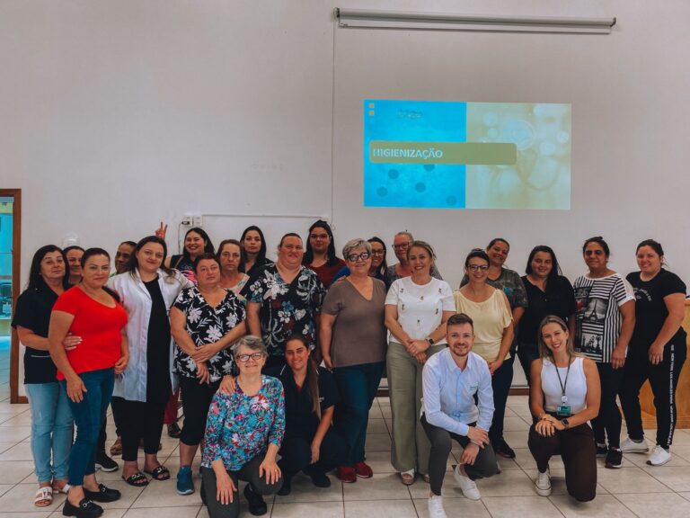 Equipe da Saúde participa de capacitação sobre limpeza e desinfecção de superfícies