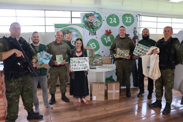 Secretaria do Meio Ambiente de Gramado doa materiais de educação ambiental à Patram