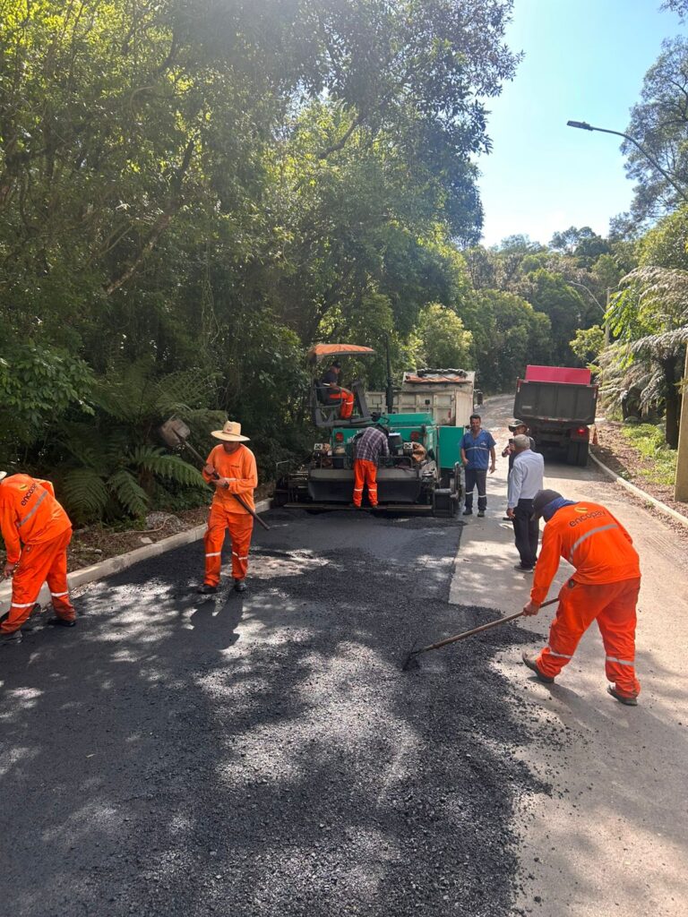 Prefeitura de Canela segue com melhorias em vias públicas