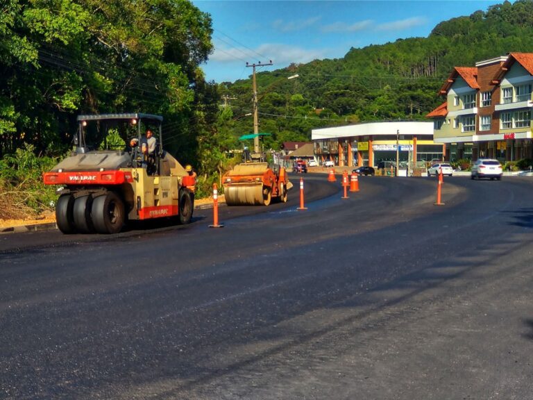 EGR avança frentes de obras em rotatórias da ERS-235