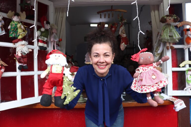 A magia do artesanato encanta turistas e transforma vidas