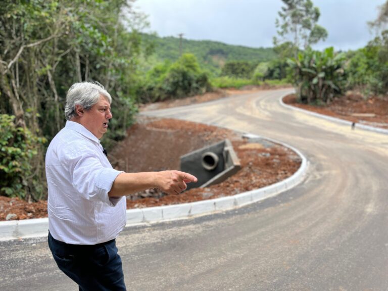Pavimentação da Estrada José Bergamo Filho está concluída