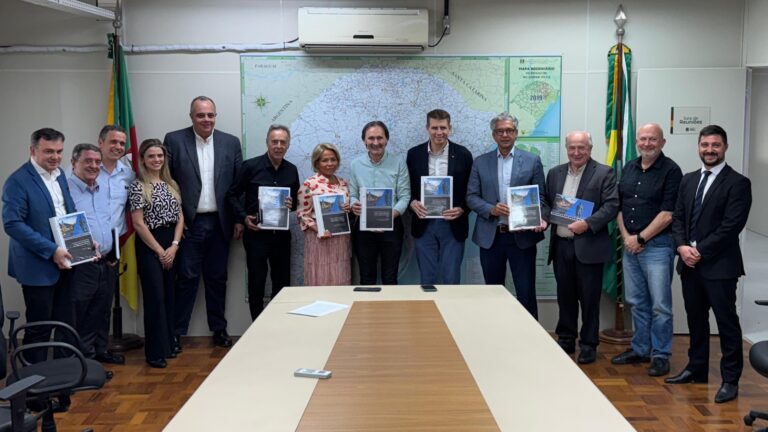 Projeto do trem que ligará POA a Gramado foi entregue ao Governo do Estado