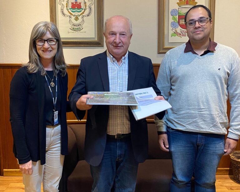 Emater entrega relatório de atividades de 2024 ao Executivo Municipal