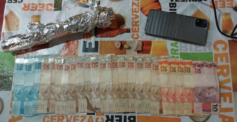 Pontos de drogas fechados e traficantes presos em flagrante