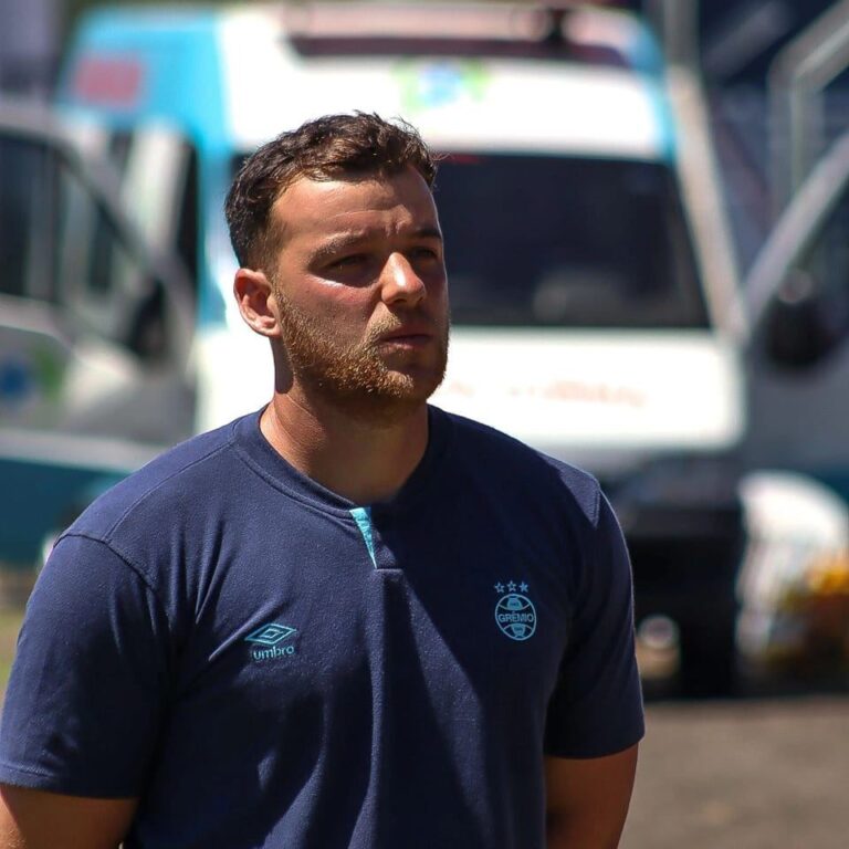 Gustavo Corrêa é vice-campeão da EFIPAN com o Grêmio