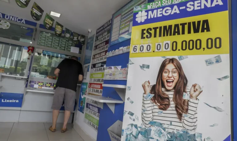 Oito apostas levam prêmio recorde da Mega da Virada