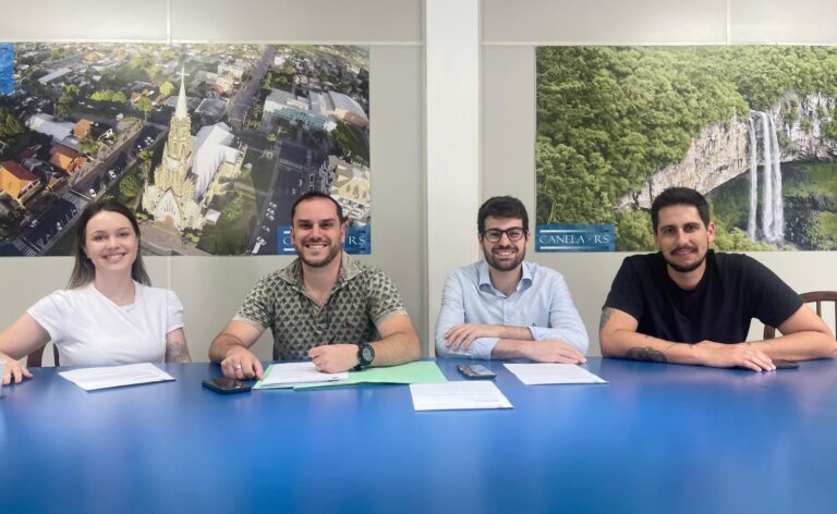 Mesa Diretora realiza primeira reunião na Câmara de Vereadores de Canela  