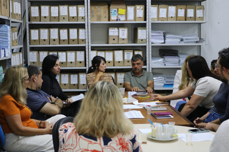 Reunião alinha atendimento nos sistemas de agendamento de consultas e de acolhimento