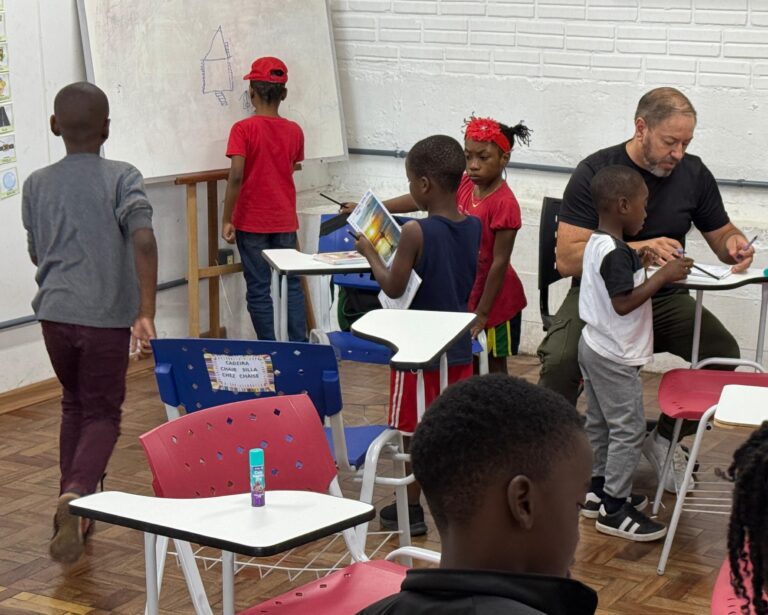 Secretaria da Educação implementa o “Projeto Pontes do Saber” para atender estudantes imigrantes das escolas municipais de ensino fundamental