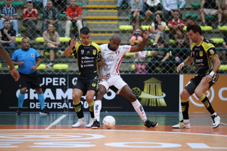 2ª Rodada da Super Copa Gramado agita o Perinão com primeiras vitórias