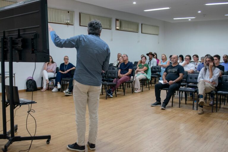 Patrimônio Cultural Imaterial foi tema de palestra com Vitor Ortiz