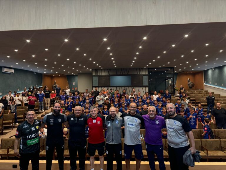 Workshop da Super Copa Gramado reúne grandes nomes do futsal e deixa legado para a cidade