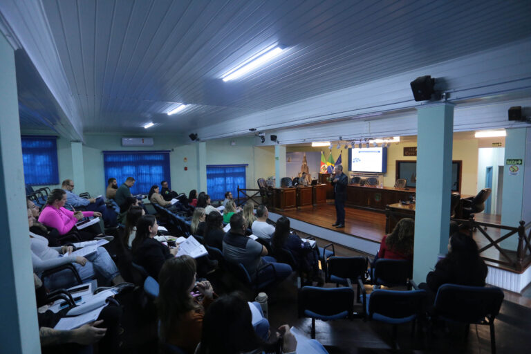 Canela realiza capacitação para servidores municipais