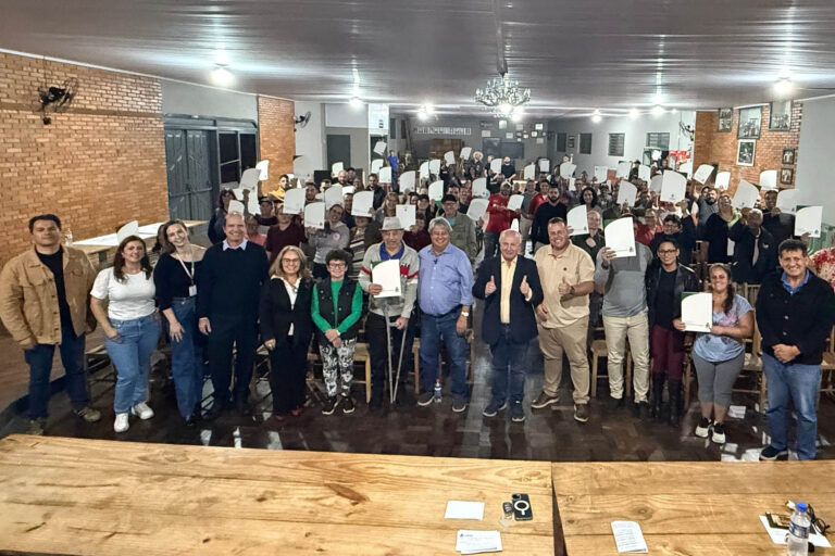 Gramado celebra a conclusão do primeiro REURB de sua história