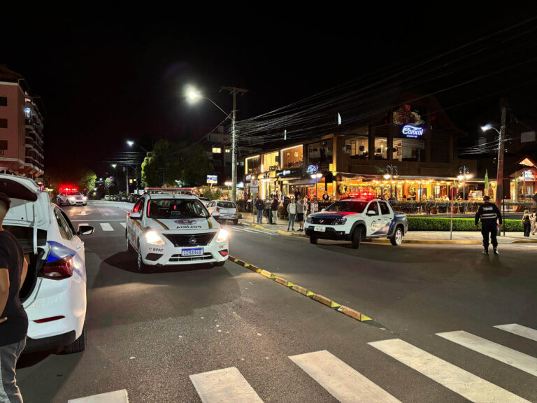 Operação fiscalizou comércio e abordagens irregulares no Centro de Canela