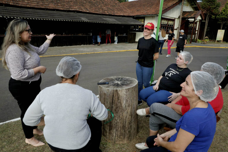 Concurso elege melhor cuca da 34ª Festa da Colônia de Gramado