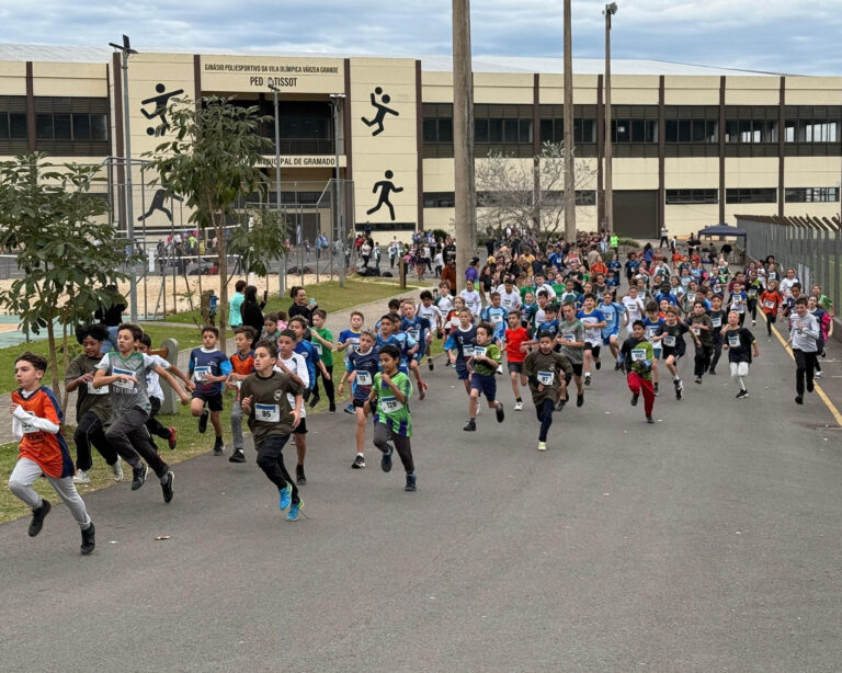 Rústica Escolar reúne mais de 400 crianças na Vila Olímpica