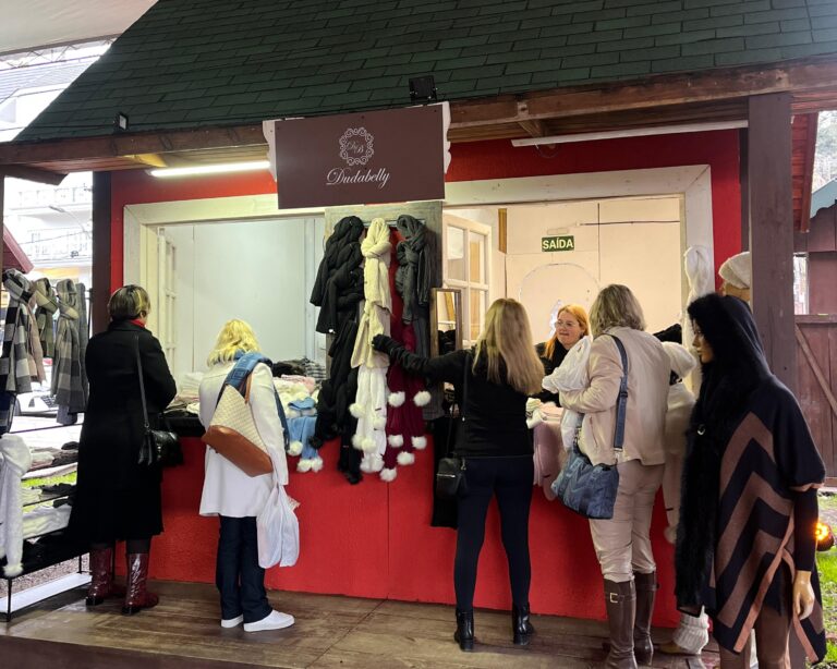 3ª edição da Vila da Moda movimenta a Praça das Etnias até 31 de agosto