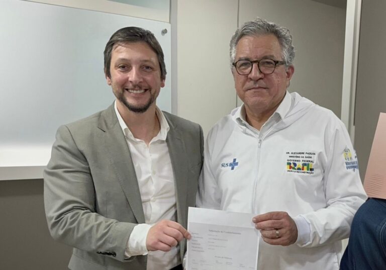 Prefeito leva demandas de Canela diretamente ao Ministro da Saúde