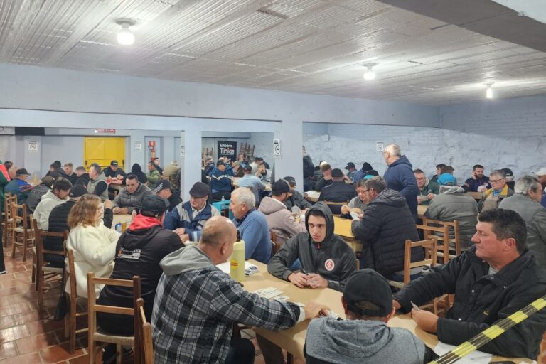 2ª rodada do Campeonato Municipal de Canastra ocorre nesta sexta