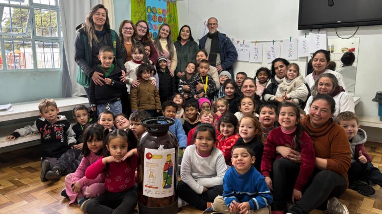 Escola Alice Wortmann vence gincana dos 30 anos da coleta seletiva