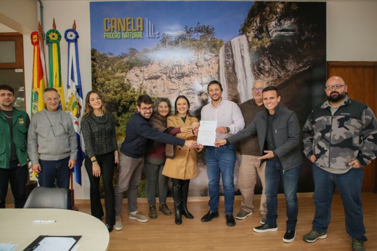 Canela recebe emenda parlamentar para aquisição de Castramóvel