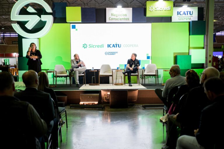Sicredi e Icatu Coopera colocam cooperativismo, futuros possíveis e gestão em foco no Gramado Summit