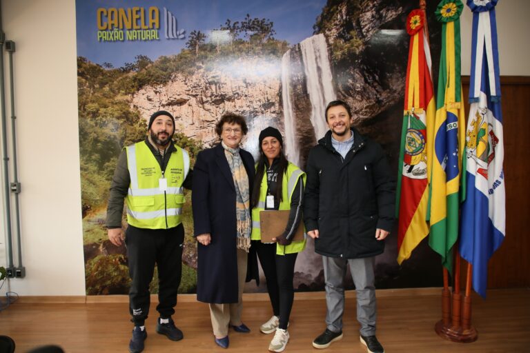 Canela aplica questionário para mapear condição financeira de famílias