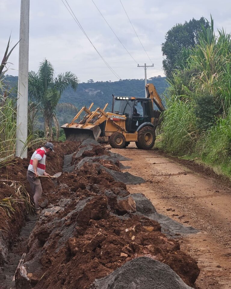 Iniciadas as obras de extensão da rede de água da Linha Morro Redondo