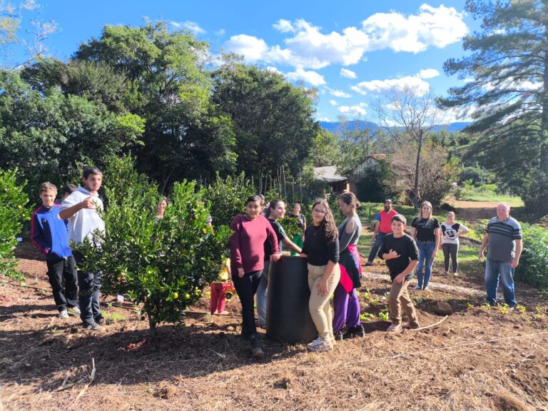 Projeto Salada incentiva hortas em áreas rurais de Canela