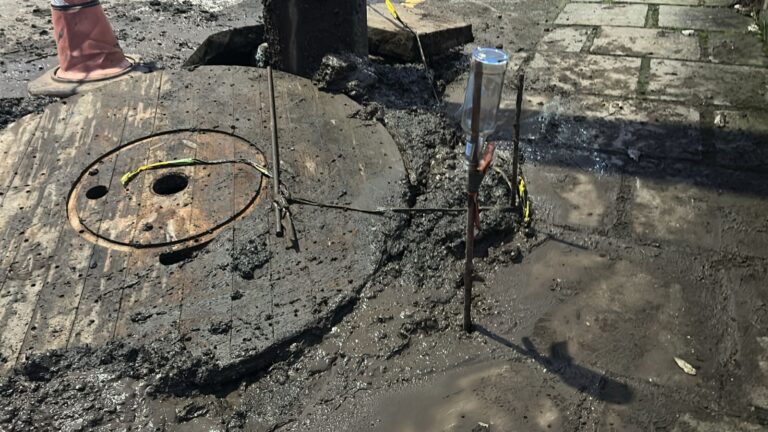 Canela notifica Corsan e Mercúrio por danos em vias e passeios públicos