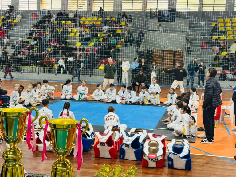 Gramado conquista grandes resultados na Copa Fênix de Taekwondo