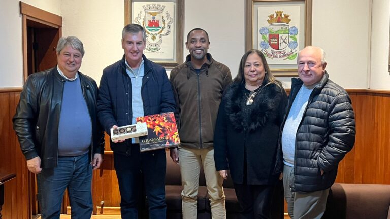 Secretário Estadual da Cultura visita à Prefeitura de Gramado