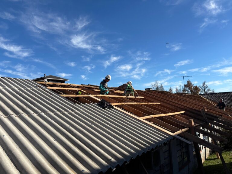 Prefeito Gilberto autoriza novo telhado na Escola Rodolfo Schlieper
