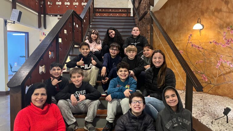 Alunos do Colégio Santos Dumont visitam a Câmara