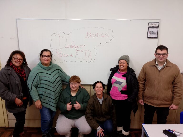 Alunos e professores relatam a transformação de vidas pelo EJA