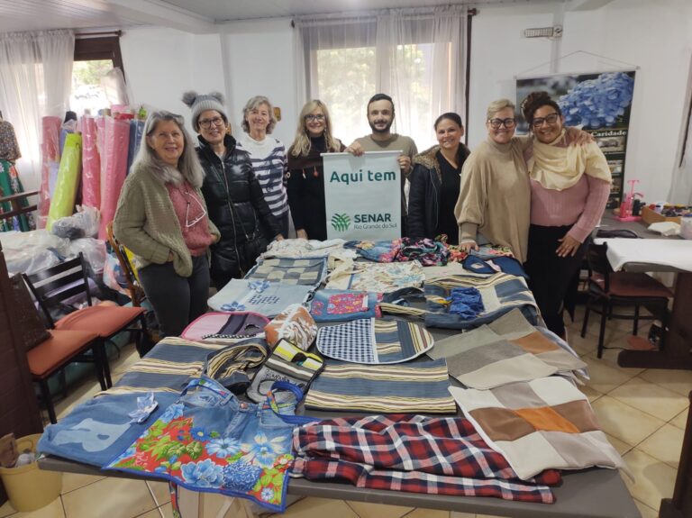 Curso de Costura Customizada capacita profissionais em Gramado