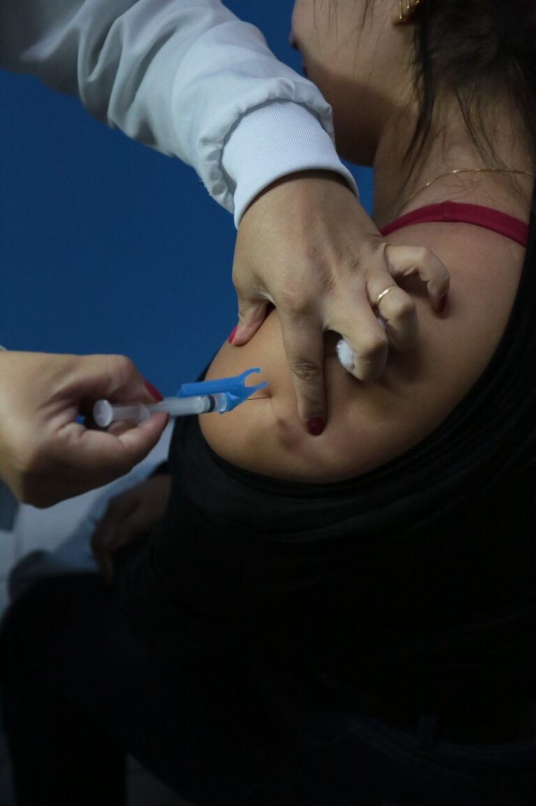 Canela retoma vacinação contra Covid para jovens maiores de 12 anos