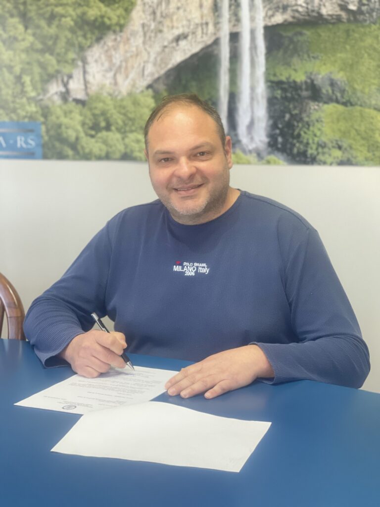 Vereador Adir Denardi solicita regularização da Estrada Santa Rosa como via pública