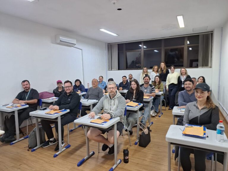 Primeira turma de Espanhol para o Turismo de Gramado tem sala cheia