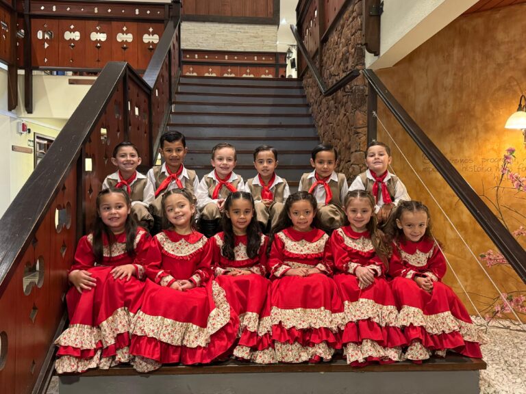 DTG de Canela se apresenta na Câmara de Vereadores de Gramado