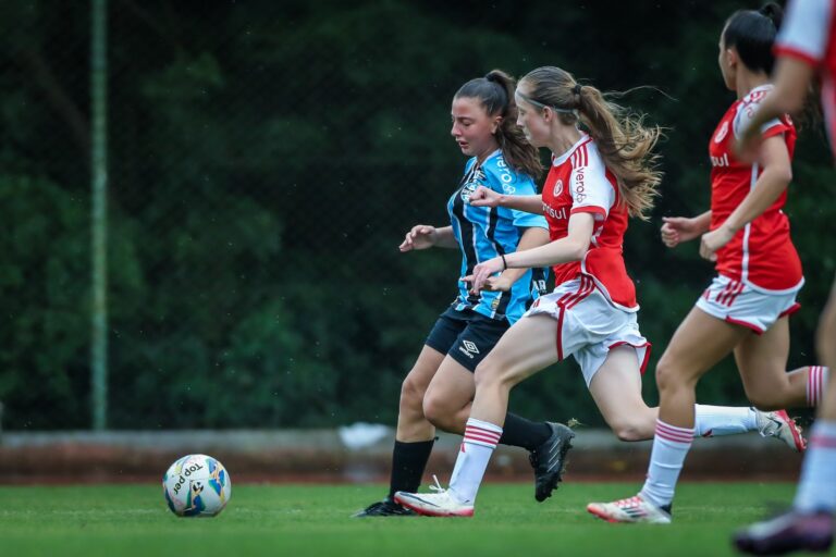 Atleta gramadense é campeã gaúcha sub-15 com o Grêmio
