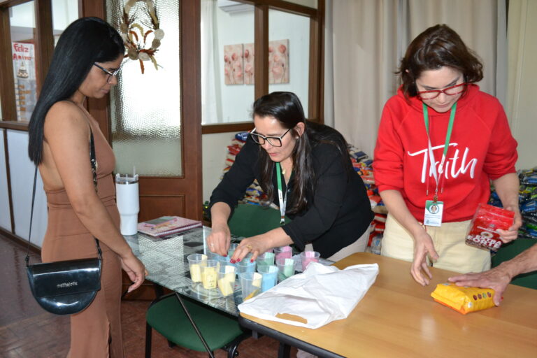 Mobilização pela troca de alimentos por ingressos para o Natal Luz