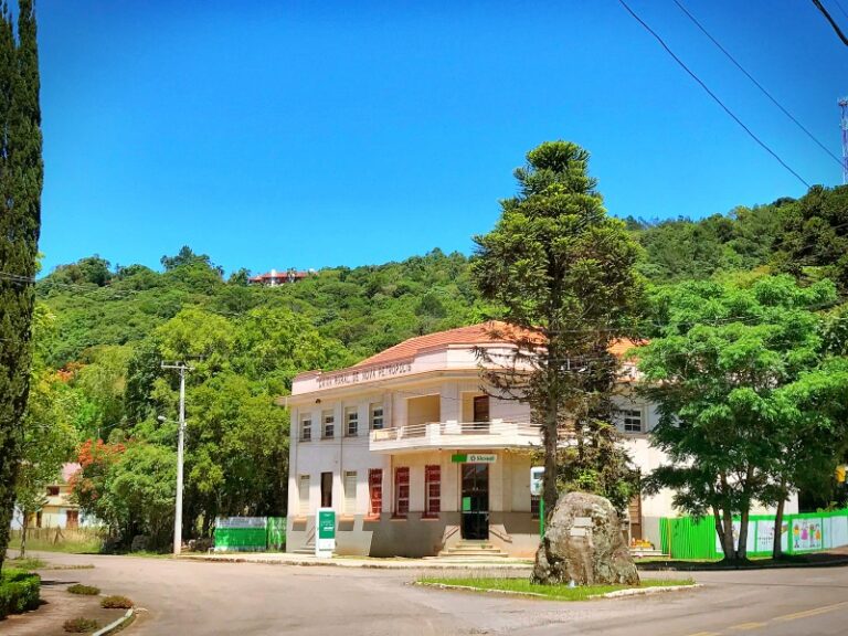 Sicredi Pioneira leva associados para conhecer o Berço do Cooperativismo de Crédito no Brasil